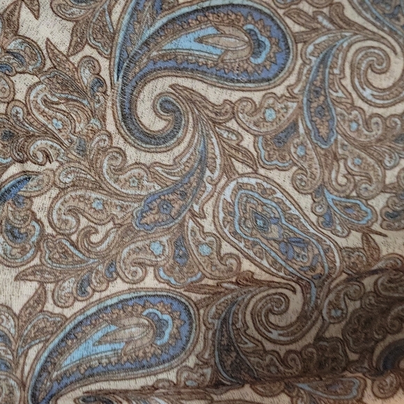 Top - Picture 2 of 6